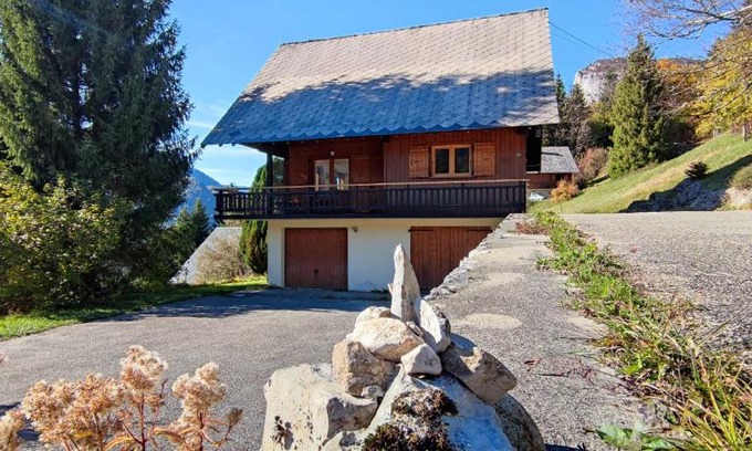 Saint-Pierre-d'Entremont Ski Chalet | Chalet l'Alpe