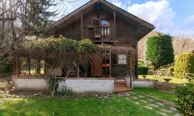 Casale Ski Chalet | Chalet "Le Betulle" with Private Terrace, Private Garden & Private Balcony
