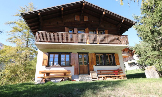 Evolene Ski Chalet | Chalet Le Bouquetin