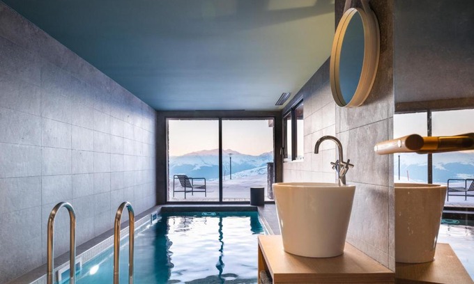 Arc-1800 Ski Chalet | Chalet luxe 12 pers avec piscine, sauna, hammam, home cinéma et ski aux pieds à Arc 1800 - FR-1-686-30