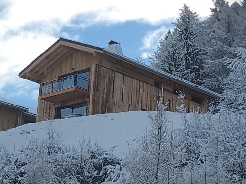 Montalbert Ski Chalet | Chalet neuf 2024 pour 12 pers. avec jacuzzi, ski-room et parking à La Plagne - FR-1-755-15