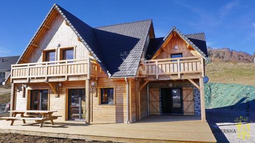 Chambon-sur-Lac Ski Chalet | Chalet Nid Nous