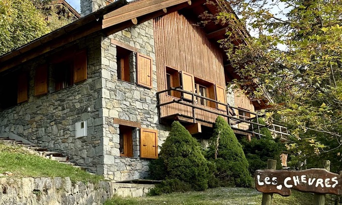 Meribel Ski Chalet | Chalet rental 70m2 at the foot of the slopes
