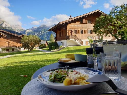 Feutersoey Apartment | Chalet Spitzhorn - Your Peak Getaway - Private Terrasse & gratis Parkplatz