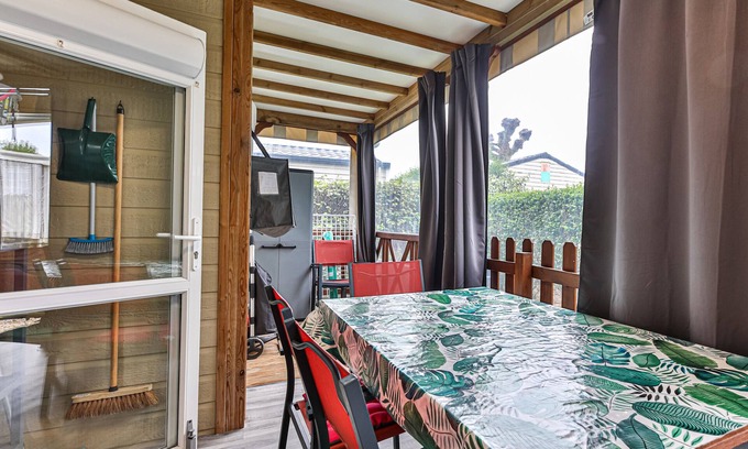 Saint-Hilaire-de-Riez Ski Chalet | Chalet Village de la Mer