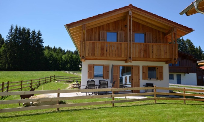 Lechbruck House | Chalet Waldromantik with sauna, Swedish stove, quiet location on the edge of the forest, lake and mountain view