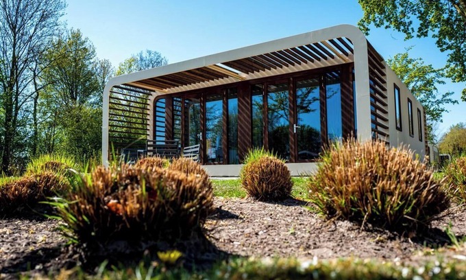 Hulshorst House | Chalet with 2 bedrooms, a bed box and a terrace