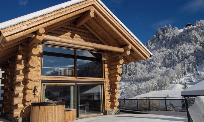 Grossarl Ski Chalet | Chalet "Zwoasom" with Mountain View, Private Terrace & Wi-Fi