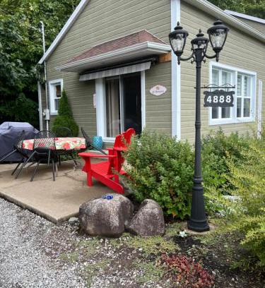 Saint-Jean-de-l'lle-d'Orleans Ski Chalet | Chalets Plage St-Jean