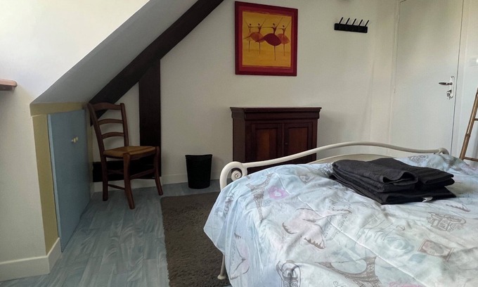 Plozevet Bed & Breakfast | Chambre A Penn Ar Bed & Breakfast