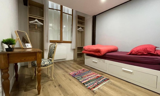 Victor Hugo - Saint-Augustin House | chambre cosy privée chez Franck