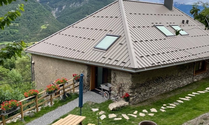 Chateauroux-les-Alpes Bed & Breakfast | Chambre D'hôte Le Couleau, Entre lac et Montagne