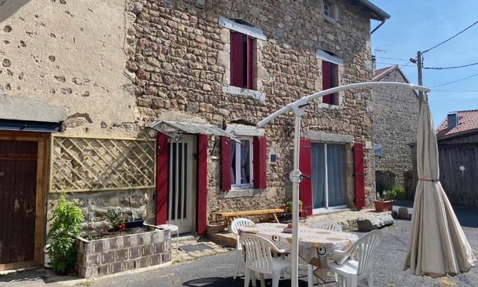 Bellevue-la-Montagne Bed & Breakfast | CHAMBRE D HOTES CHEZ DANY MAOWMAOW ET GARFIELD