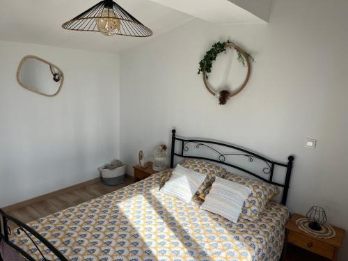 Lisle-sur-Tarn House | Chambre et salle de bain indépendantes