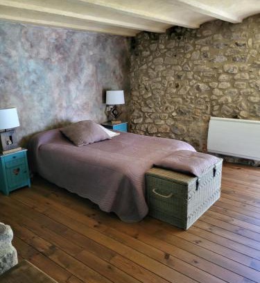 Saint-Laurent-de-Cerdans Bed & Breakfast | chambre ciel et terre et chambre terrasse