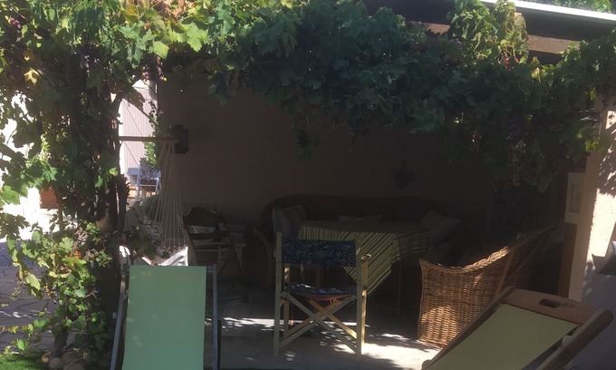Jonquerettes Bed & Breakfast | Chambre tramontane 10mn from Avignon