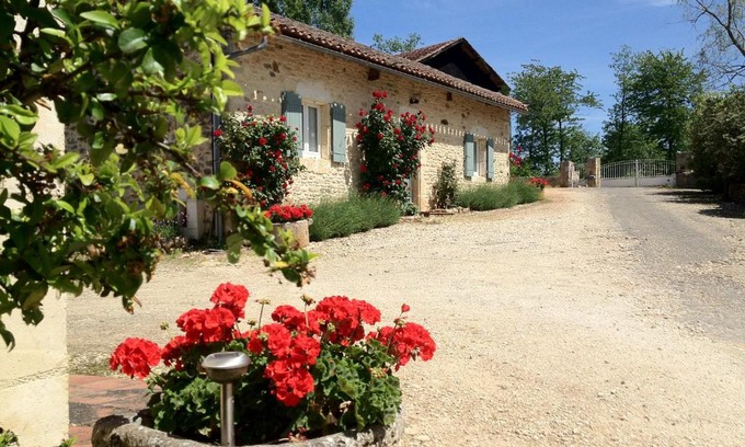 Fumel House | Chambres d’hôtes de Pouzatel