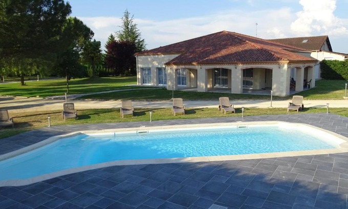 Bergerac House | chambres d'hôtes Villa Soleil