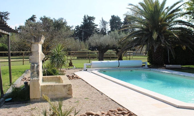 Chateaurenard Bed & Breakfast | CHAMBRES D'HOTES D'EXCEPTION in a MAS PROVENCAL with gourmet breakfast