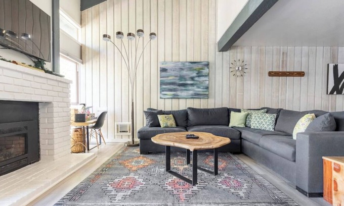 Mammoth Lakes House | Chamonix #91 updated condo-sunny pool, large game room