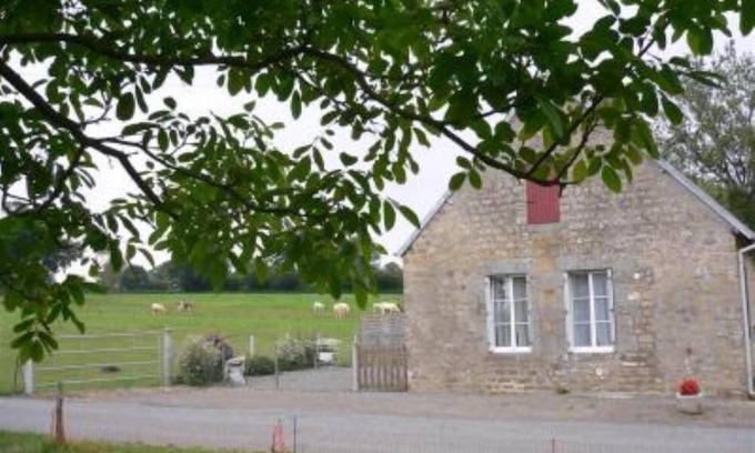 Champcervon House | Champcervon: house/villa - Champcervon