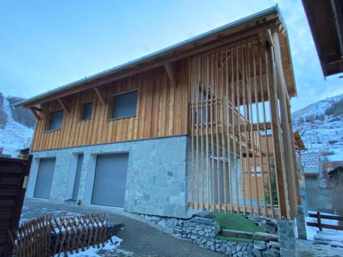 Vars Ski Chalet | Changalan II