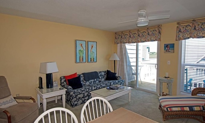 Ocean Isle Beach Condo | Channel Harbor 1 bedroom condo for 4, close to beach