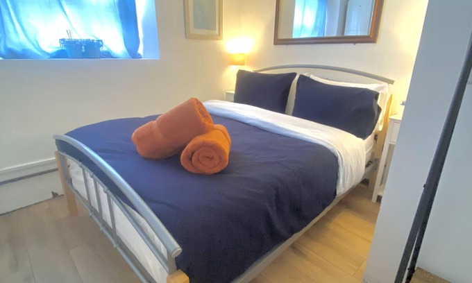 Worcester Apartment | Chapel Court - Worcester City Apt