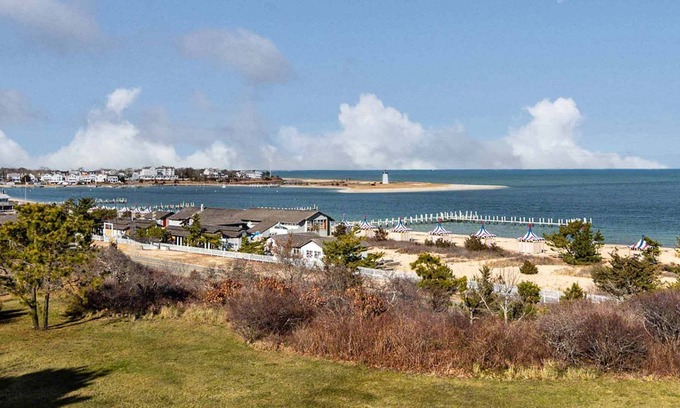 Edgartown Cottage | Chappy Cottage With Edgartown Harbor Views