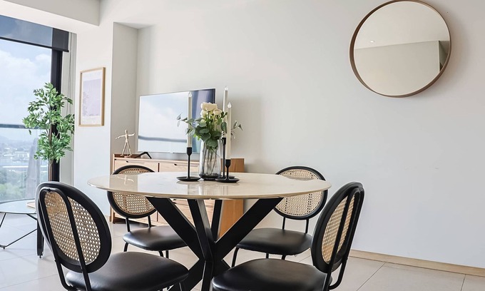 Americana Apartment | Chapu Summary: Ubicad