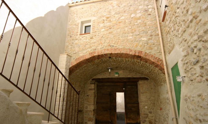 Saint-Victor-de-Malcap House | Character village house for family