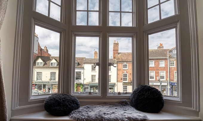 Shelsley Beauchamp Apartment | Character 1Bed Flat in Worcester
