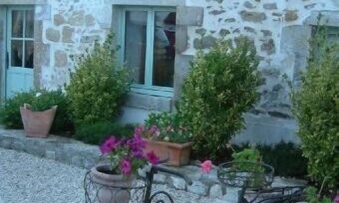 Germigny-des-Pres Cottage | Character cottage completely renovated for 5 people