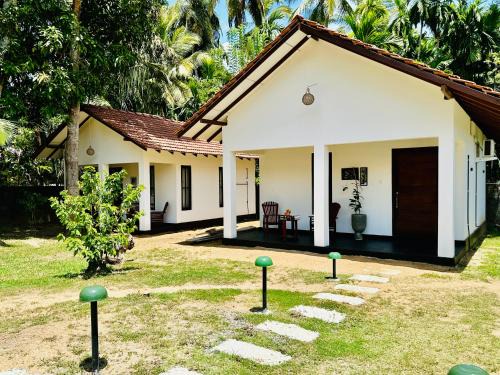 Polwatta House | Charitha Rest