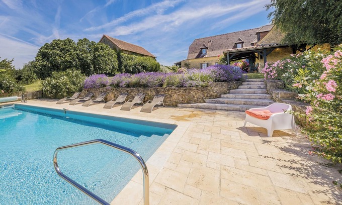 Sergeac House | Charlotte, luxury villa with private swimming pool and beautiful view.