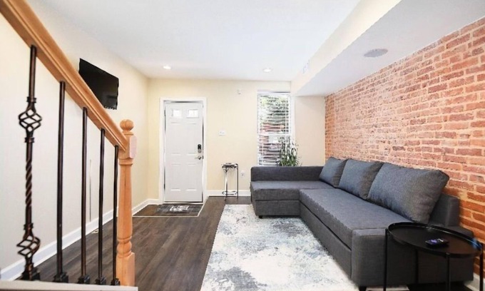 Downtown Baltimore House | Charm City Oasis