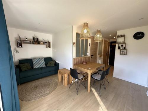 Araches-la-Frasse Apartment | Charmant 2 pièces cabine, 4 pers, terrasse sud, proche village et pistes, parking privé - FR-1-572-293