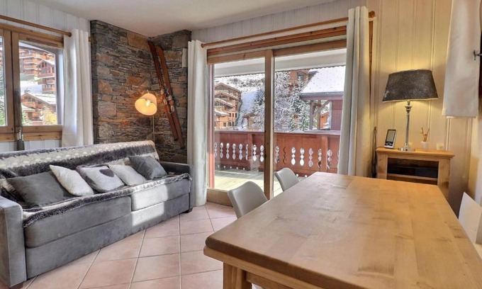 Les Allues Apartment | Charmant 2 Pièces Cabine aux Allues - Résidence Calme avec Wifi - Proche Pistes et Commerces - FR-1-182-251