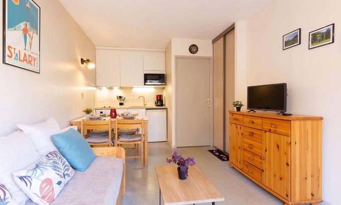 Saint-Lary-Soulan Apartment | Charmant appartement lumineux avec balcon, près des commerces et du télécabine à Saint-Lary-Soulan - FR-1-296-458