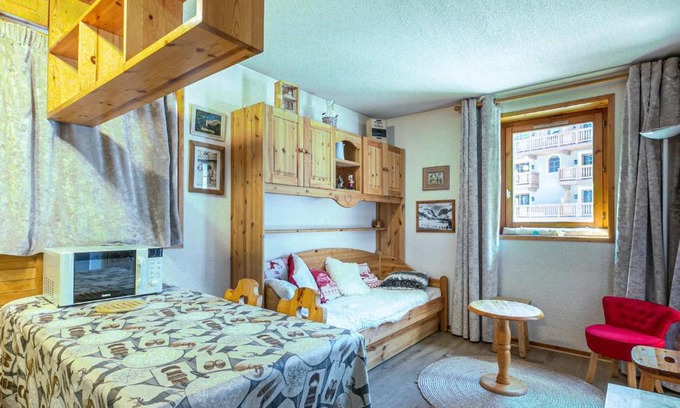 Val-d'Isere Apartment | Charmant appartement avec WiFi et parking, au pied des pistes et au cœur du village - FR-1-694-275