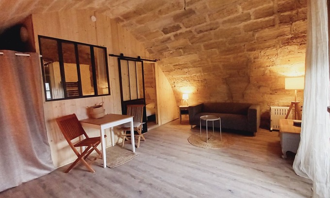 Cambes Apartment | Charmant Logement en Pierre Proche de Bordeaux