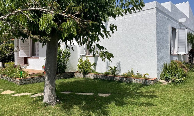 Calafat Villa | Charmant Villa Pour 6 Personnes A 300m DE LA Plage, Calafat, Wifi