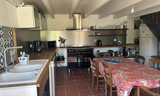 Cleden-Cap-Sizun House | Charmante Longère Bretonne Pour 6 Personnes