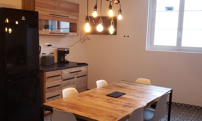 Neufchatel-en-Bray House | Charmante Maison de Ville Rénovée au Cœur de la Ville de Neufchâtel en Bray