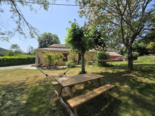 Siorac-en-Perigord House | Charmante maison en Périgord pour 2 avec terrasse privative - FR-1-616-493