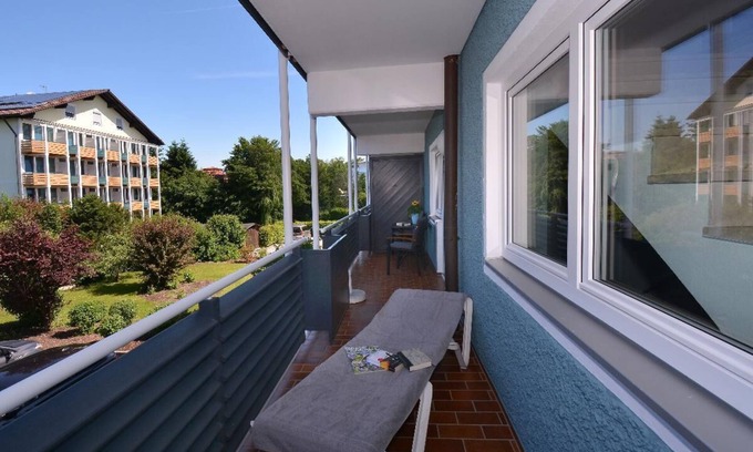 Bad Fuessing Apartment | Charmante Suite mit Loggia und Kochnische im Heilbad Bad Füssing