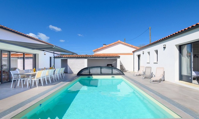 Barbatre House | Charme de la Blancharderie by Interhome