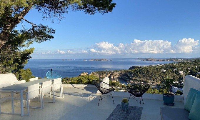 Cala Vadella House | Charming bungalow near the beach, beautiful sea view, quiet neighborhood