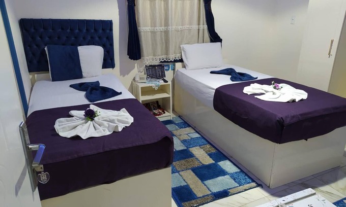 Al Duqqi Hotel | Charming 1-bedroom hotel in Giza Governorate with WiFi, AC