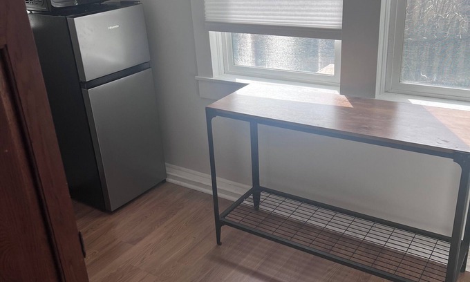 Glen Park House | Charming 1-Bedroom w/dedicated kitchenette & bathroom for Superbowl enthusiasts